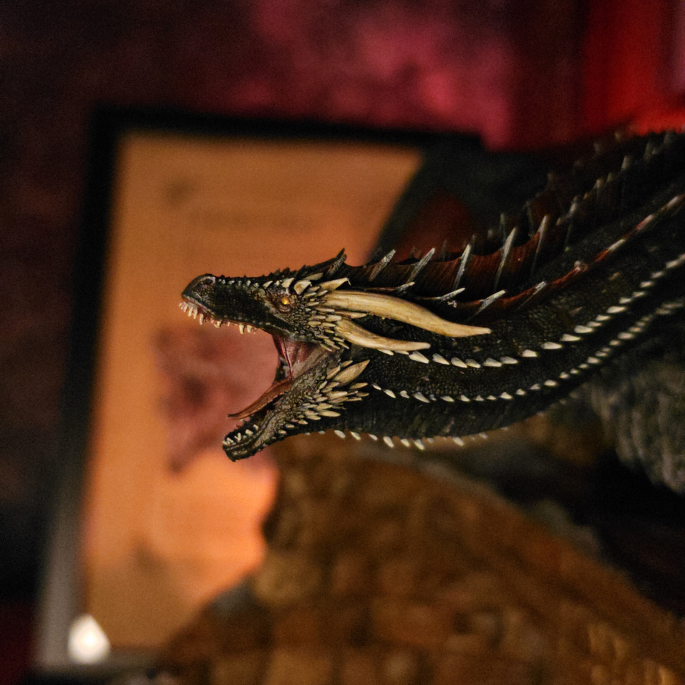 
                  
                    figurine du dragon Drogon de la série game of thrones
                  
                