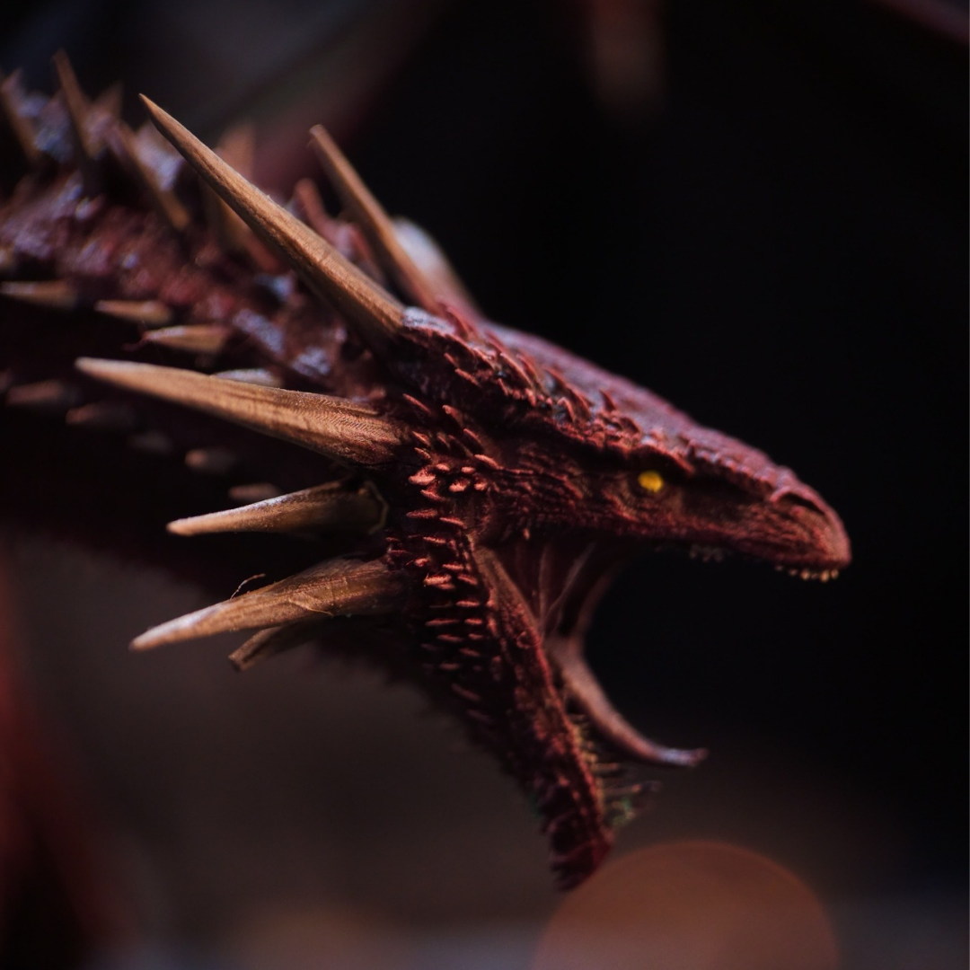 The Red Queen - Dragon's resin figurine